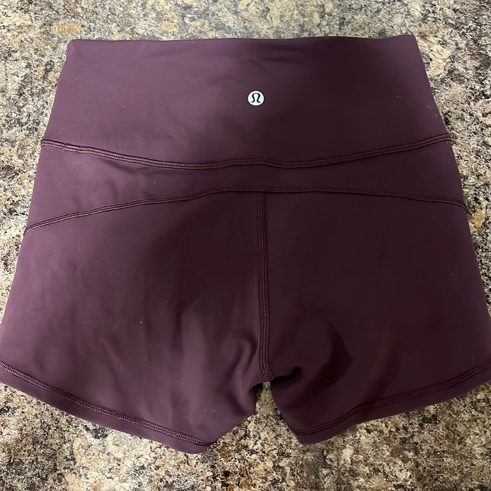 Lululemon compression shorts